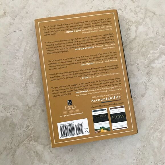 The Oz Principle: Getting Results Through Individual and Organizational... HC - Picture 5 of 6